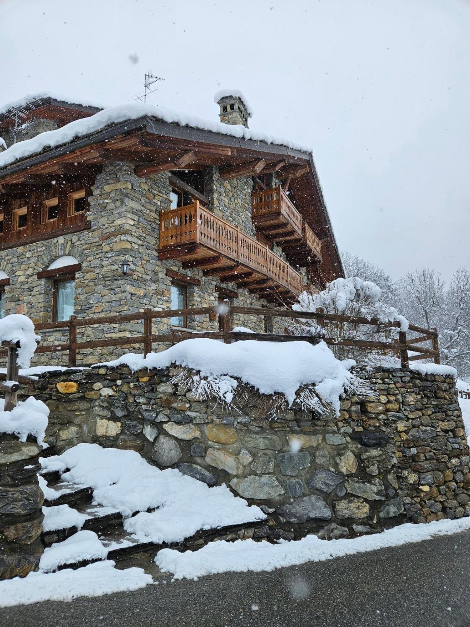 喇沙Relax Mountain公寓 外观 照片